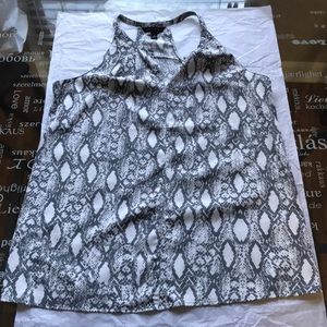 New banana republic grey snake print top